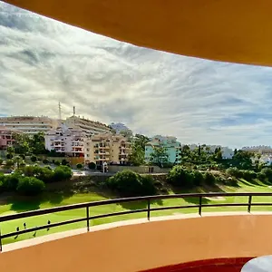 Apartamento Modern And Stylish Seeview And Golfview, Málaga